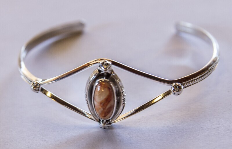 SILVER SPINEY OYSTER CUFF BRACELET NAVAJO-ROGER PINO