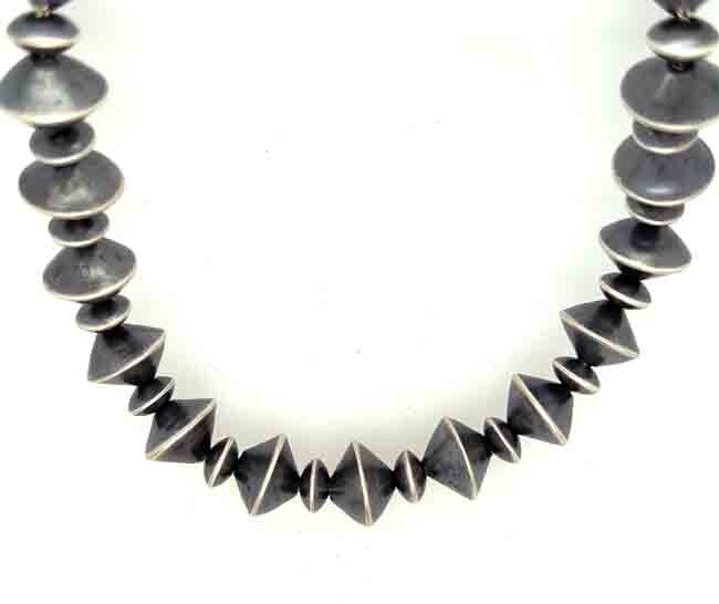 SILVER NAVAJO PEARLS EARRINGS &amp; NECKLACE SET NAVAJO - PRESTON HALEY