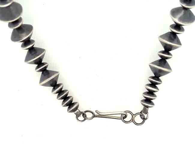 SILVER NAVAJO PEARLS EARRINGS &amp; NECKLACE SET NAVAJO - PRESTON HALEY