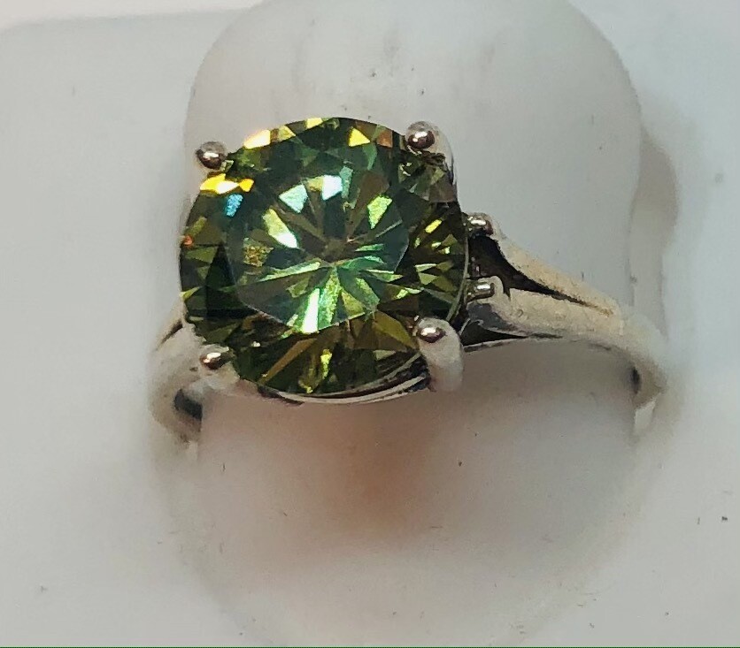 SILVER 10MM PERIDOT CZ RING KWH04, Size: 6.5
