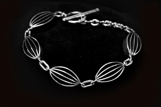 SILVER FLUTED SEED LINK BRACELET NAVAJO-JAMES BAHE