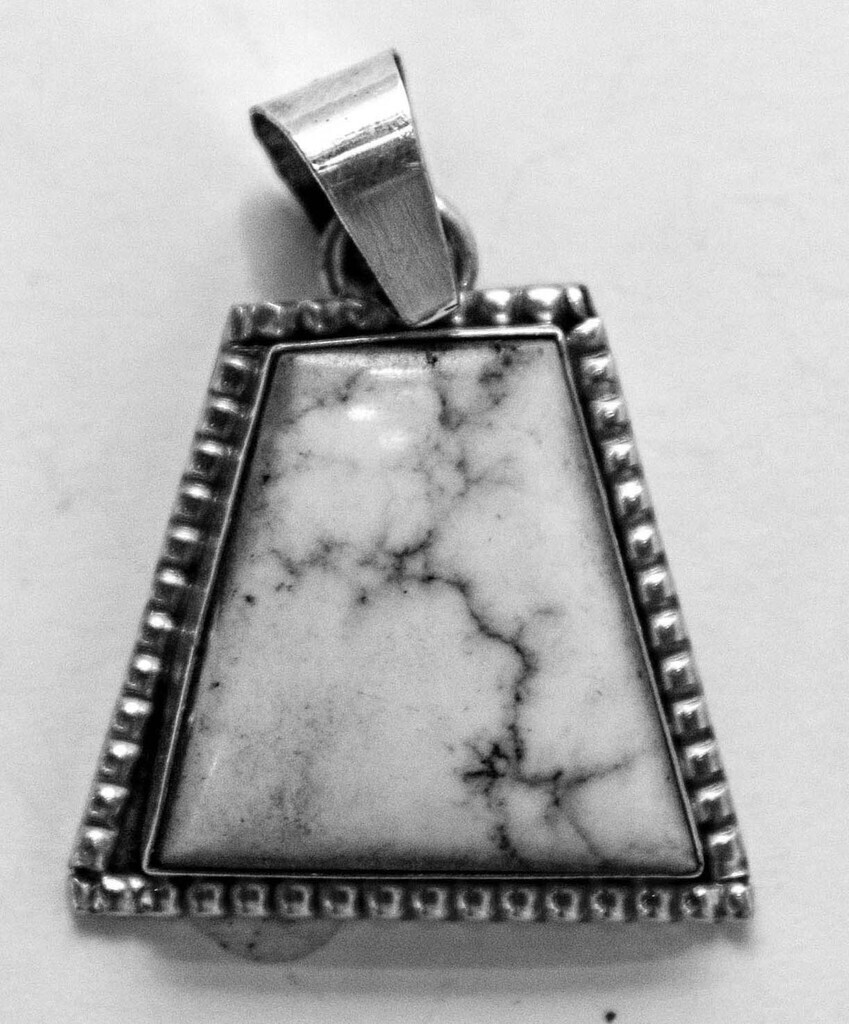 SS TRI WHT BUFFALO PENDANT W/BD EDGE-SCOTT SKEETS