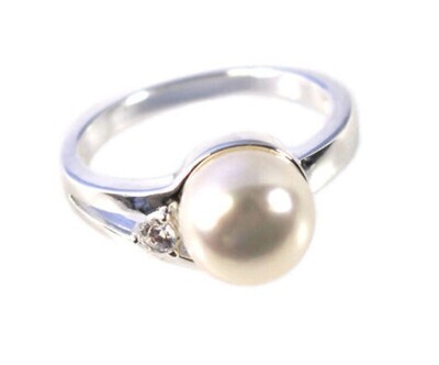 SILVER PEARL &amp; CZ RING
