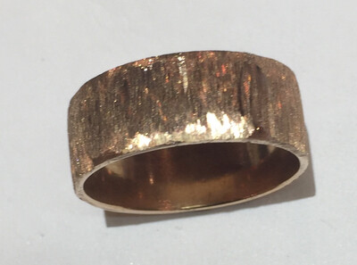 BRONZE TEXTURED 7.5MM RING KAR010