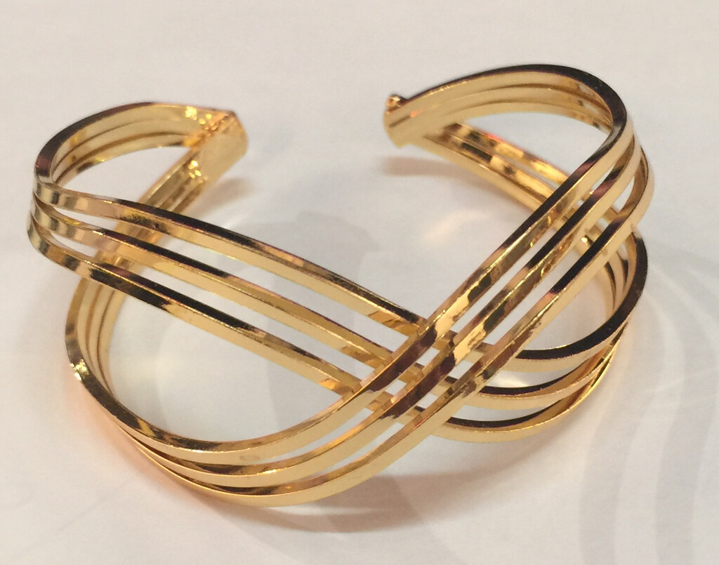 GOLD STAINLESS CUFF KAB56
