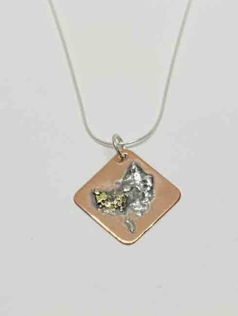 MIXED METALS PENDANT KAP037