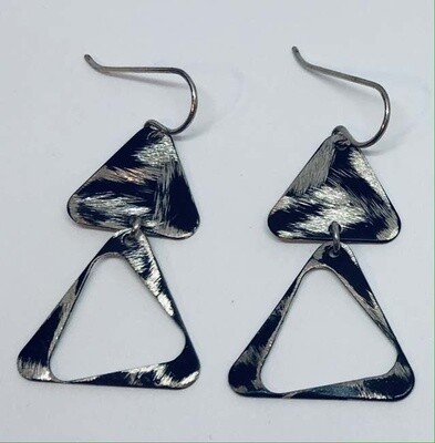 SILVER TEXTURED EARRINGS ASE91
