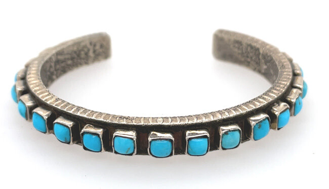 SS/OX BRSH 23 SQ TURQ CUFF BRACELET-R W/ARROW