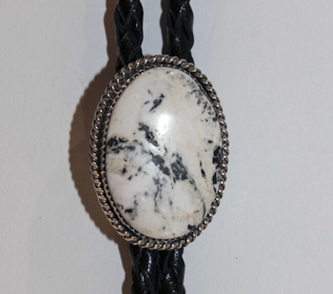 SILVER WHITE BUFFALO BOLO TIE NAVAJO-ETTA BELIN
