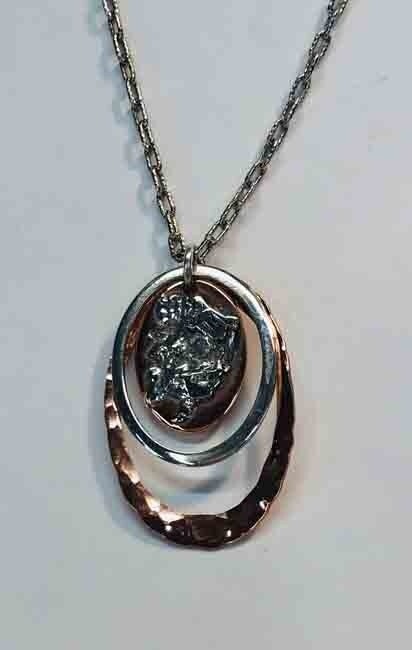 MIXED METALS NECKLACE KAN045