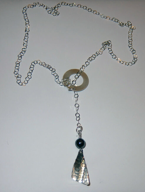 SILVER HEMATITE LARIAT ASL002
