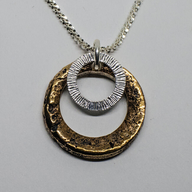 MIXED METALS PENDANT KAP036