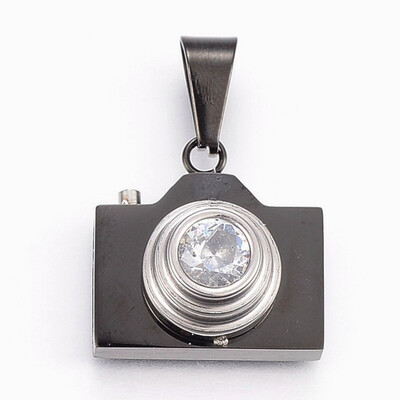 STAINLESS  CZ CAMERA PENDANT FJP59