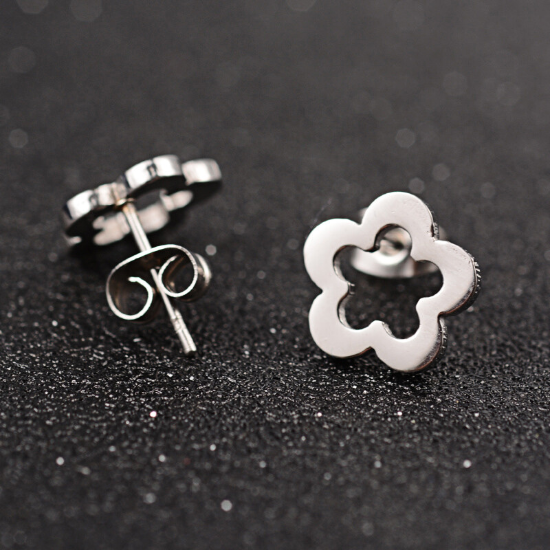 *STAINLESS FLOWER EARRINGS FJE7J