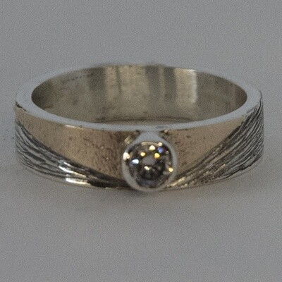 *SILVER/GOLD OXIDIZED CZ BAND RING-7