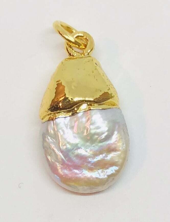 GOLD STAINLESS PEARL PENDANT FJPLZ