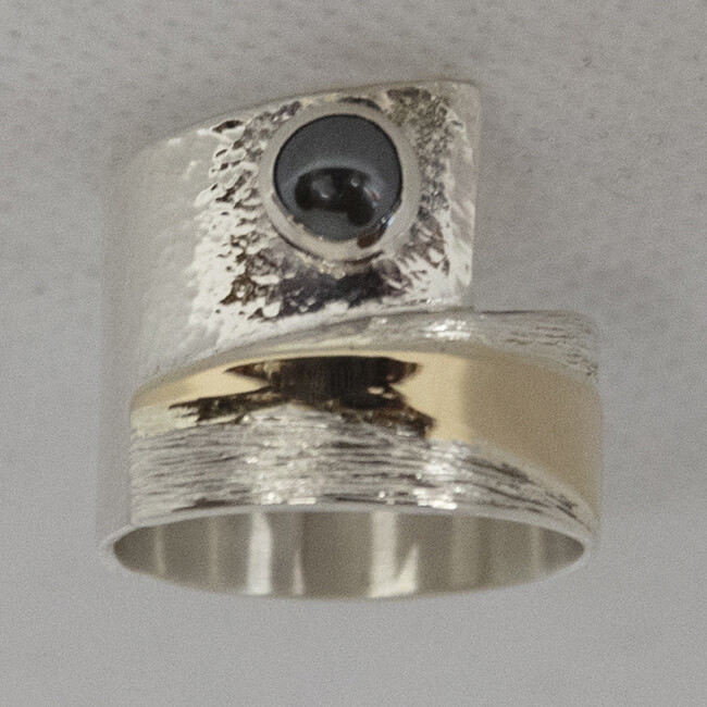 SILVER/14K HEMATITE WRAP RING-9