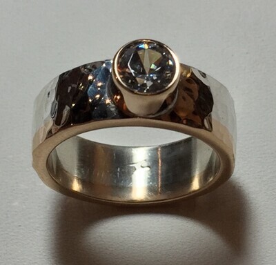 SILVER/14K HAMMERED CZ RING - SIZE 7.5
