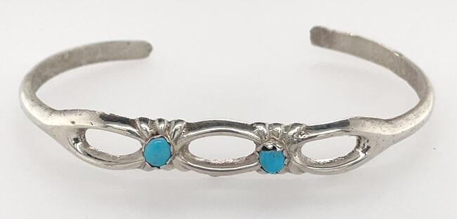 SILVER TURQUOISE CUFF BRACELET NAVAJO-LORRAINE CHEE