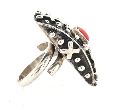 SS OX RING W/SQ.CORAL-EMER JOHNSON