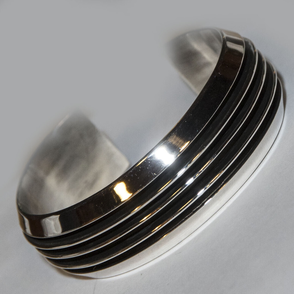 SILVER 5 RIB CUFF BRACELET NAVAJO - TOM HAWK