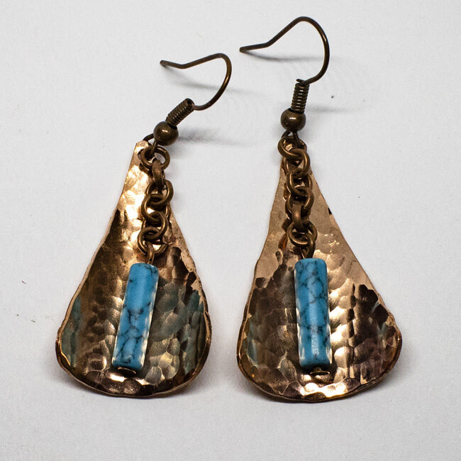 COPPER HAMMERED EARRINGS KAE94