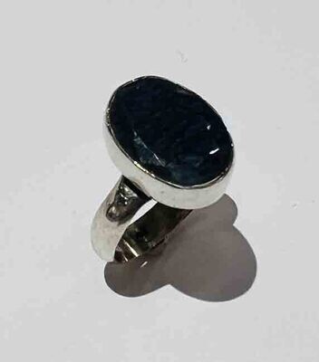 SILVER OVAL SAPPHIRE RING