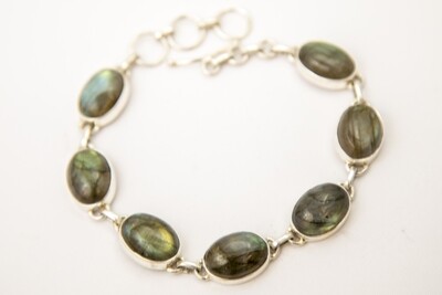 SILVER LABRADORITE OVAL BRACELET