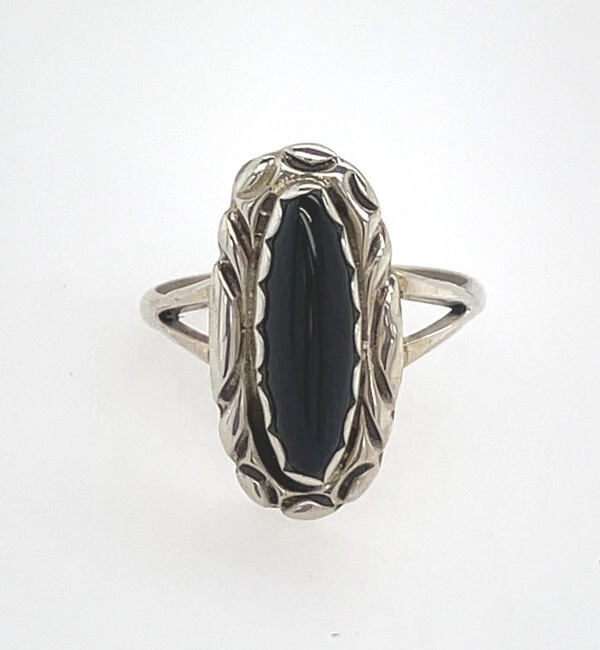 SILVER ONYX RING NAVAJO - AMOS BEGAY - SIZE 7