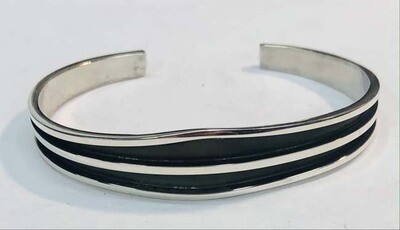 SILVER 3 RIB CUFF BRACELET NAVAJO - TOM HAWK