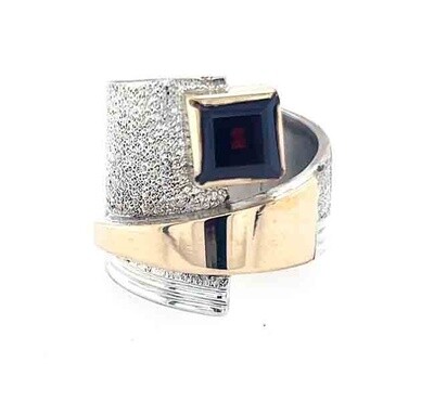 SILVER/GOLD GARNET WRAP RING-7.5