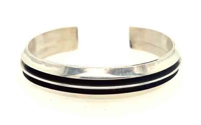 SILVER 3 RIB CUFF BRACELET NAVAJO - TOM HAWK