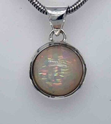 SILVER GENUINE OPAL PENDANT KWH159