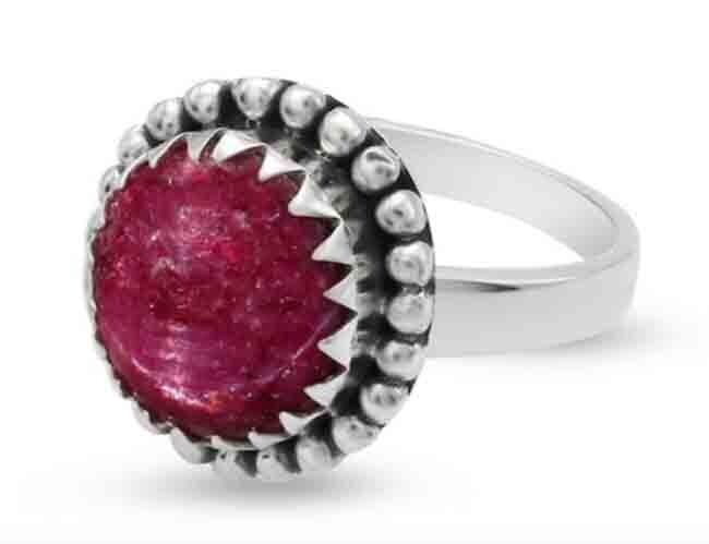SILVER RUBY STAR W/BEAD EDGE RING SIZE6