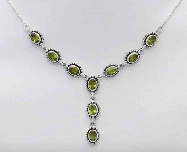 SILVER 9-PERIDOT OVAL NECKLACE