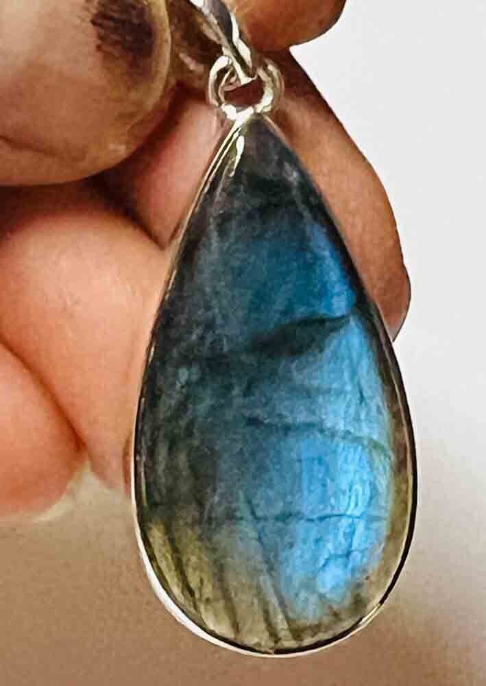 SILVER LABRADORITE TEARDROP PENDANT