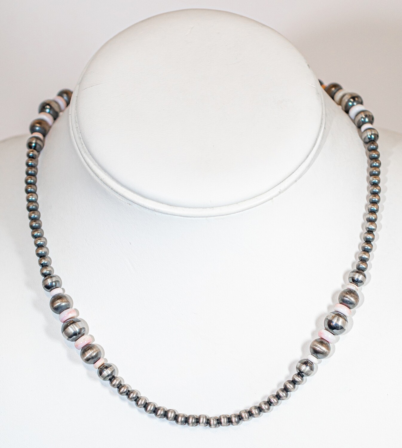 SILVER PINK CONCH NAVAJO PEARLS NECKLACE - NAVAJO - JAN MARIANO