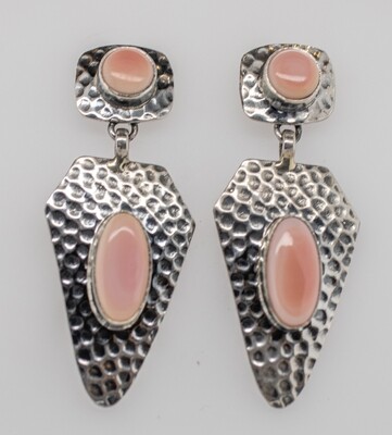SILVER HAMMERED PINK CONCH EARRINGS - NAVAJO - ELOSIE RICHARDS