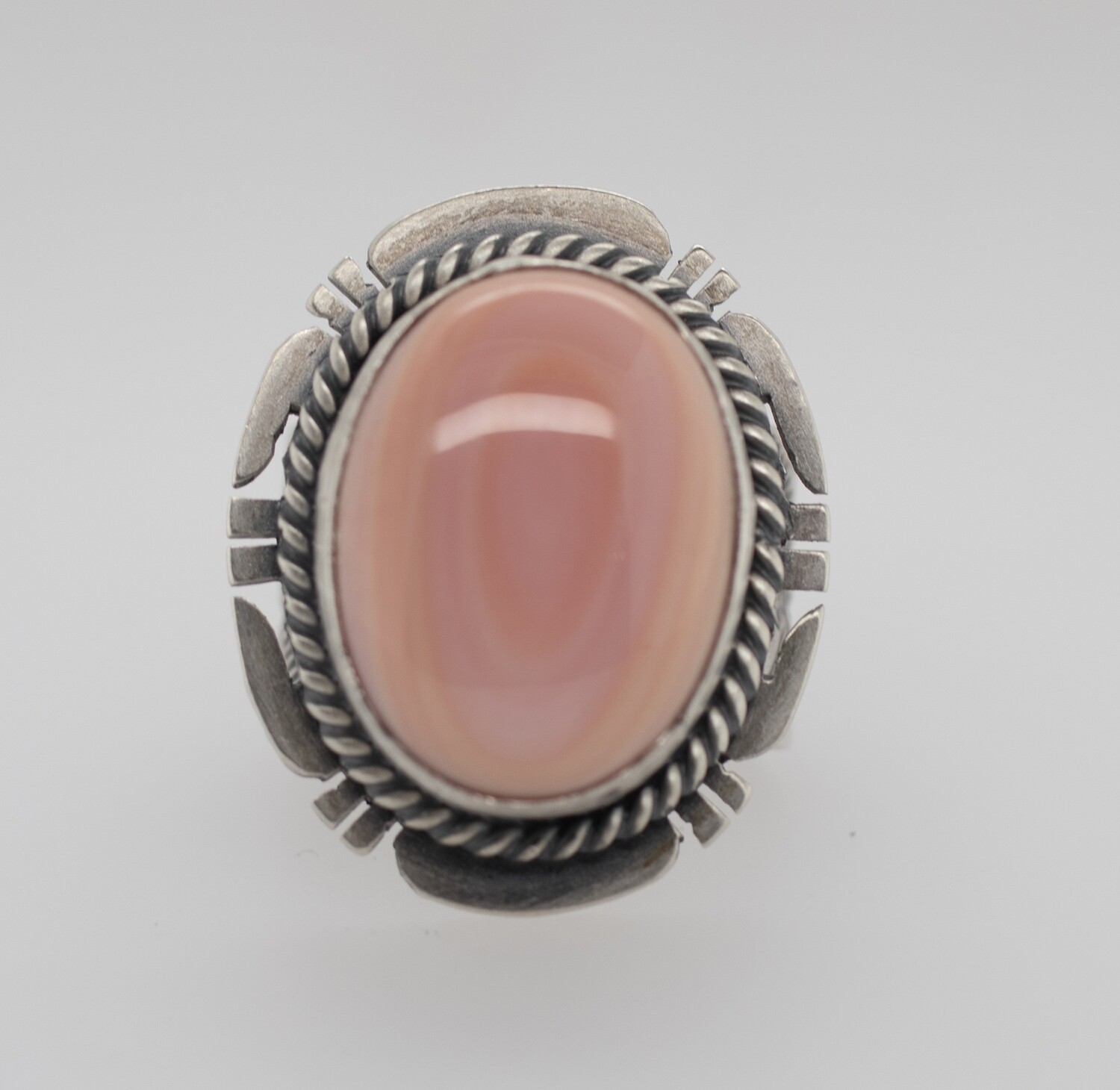 SILVER PINK CONCH RING - NAVAJO - J. PIASO JR. - SIZE 8
