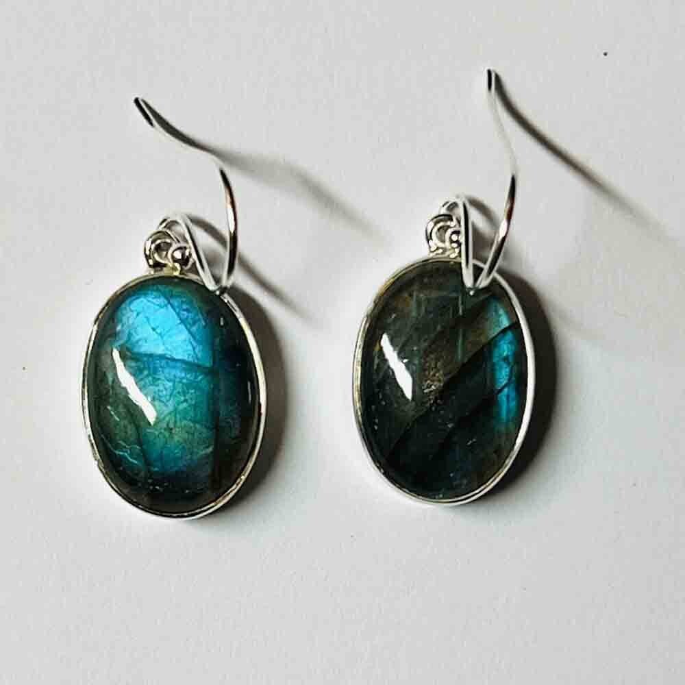 SILVER LABRADORITE OVAL EARRINGS