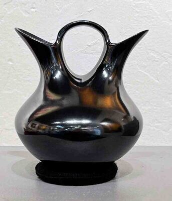MATA ORTIZ GRAPHITE WEDDING VASE-MARTIN OLIVAS-6.5&quot; x 6&quot;