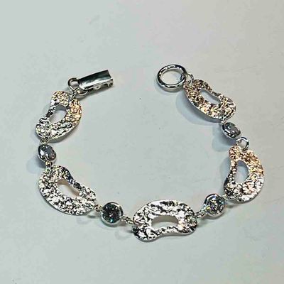 SILVER ABSTRACT TEXTURED CZ LINK BRACELET