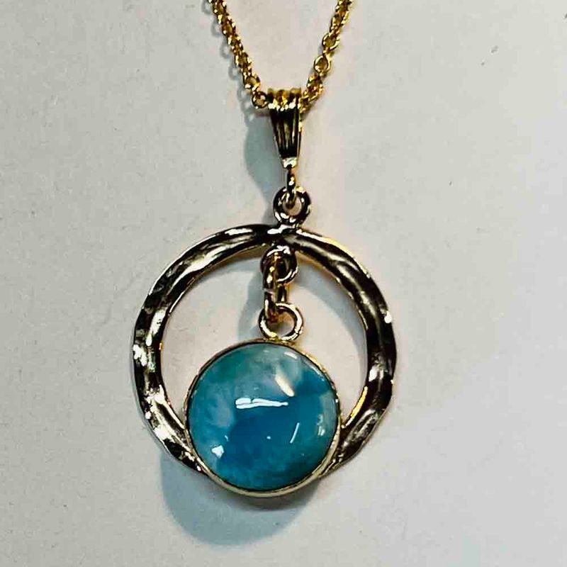 GOLD-FILLED HAMMERED DISC LARIMAR NECKLACE