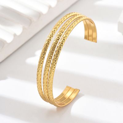 GOLD STAINLESS TEXTURED CUFF BRACELET FJB81