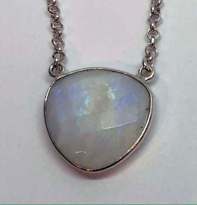 SILVER FACETED MOONSTONE NECKLACE