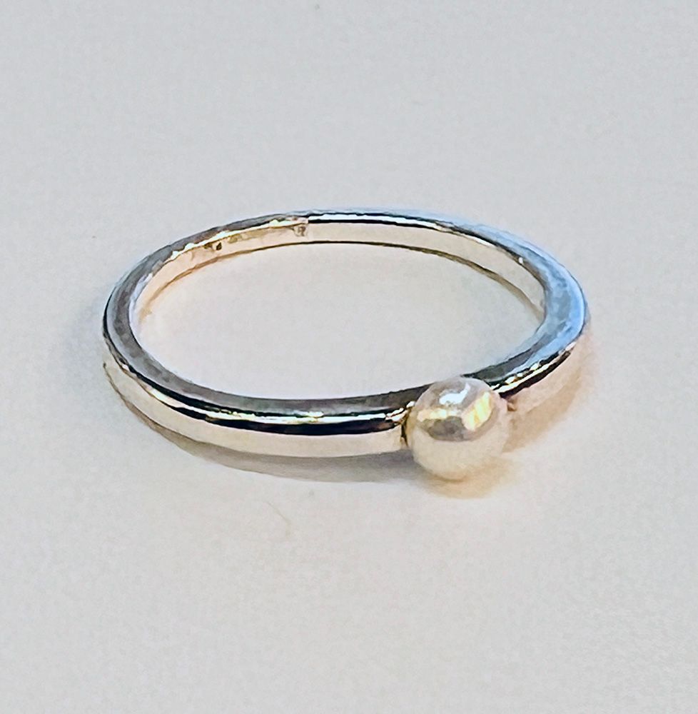 SILVER WHITE PEARL RING