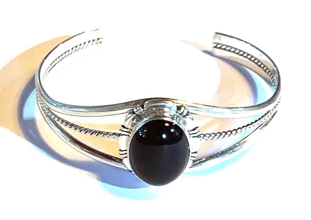 SILVER ONYX CUFF BRACELET - NAVAJO - ANNETTE CHAQUITO