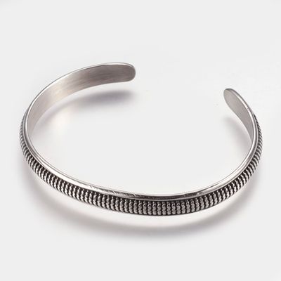 STAINLESS OXIDIZED CUFF BRACELET FJC52