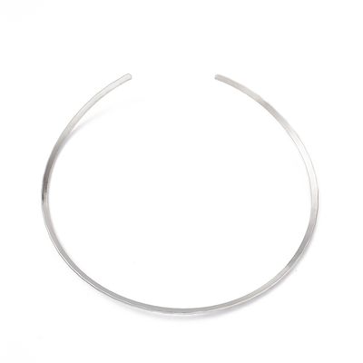SILVER STAINLESS HAMMERED COLLAR NECKLACE