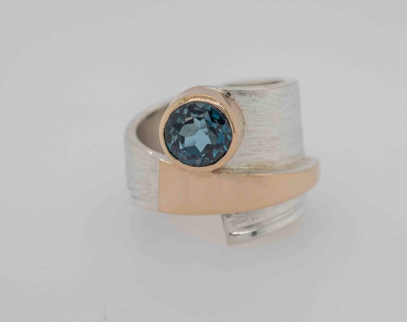 SILVER/14K TOPAZ WRAP RING - 6.5